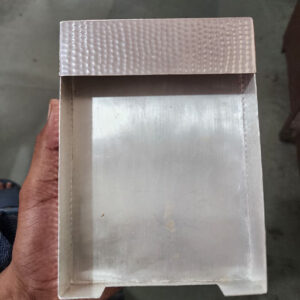 7 by 5 inches paper box